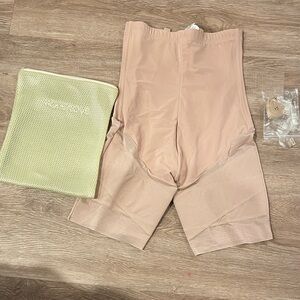 Honeylove Women's Shapewear in Tan